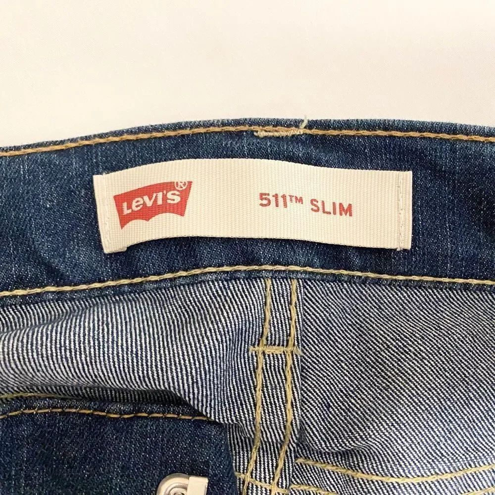 Levi’s 511 Slim size 14 reg W 27” x L 29”, W 68.5 cm boys jeans dark blue wash